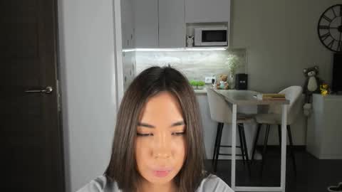 Bella online show from 2, 11, 2025