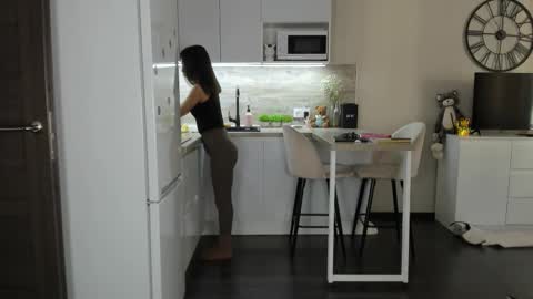 Bella online show from 15, 11, 2025