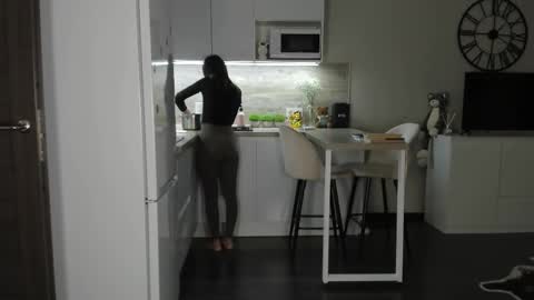 Bella online show from 6, 2, 2026