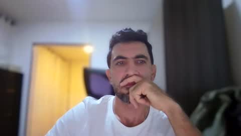 Snapshot of nilonilonilo1 chatting on 6, 7, 2026 nilonilonilo1 online show from 6, 7, 2026