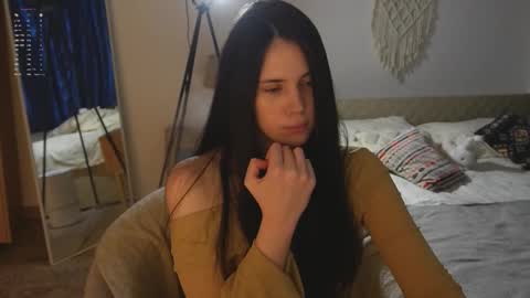 Jennet online show from 4, 11, 2025