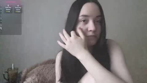 Snapshot of nimraeve chatting on 5, 10, 2025 Mary online show from 5, 10, 2025