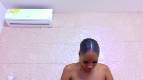 Snapshot of nina_bae_ chatting on 19, 4, 2026 nina_bae_ online show from 19, 4, 2026