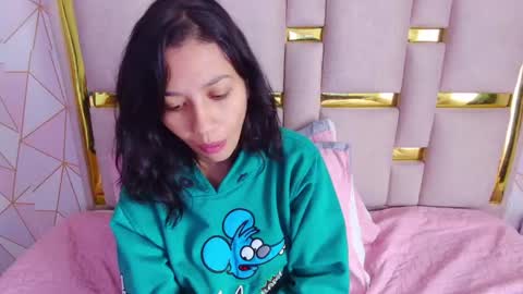 Nina Carther online show from 1, 4, 2026