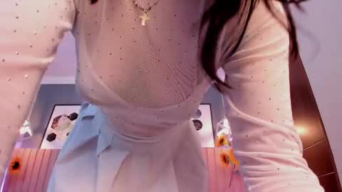 nina_ford_ online show from 4, 11, 2025