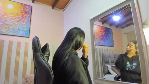 nina_glow_ online show from 29, 3, 2026