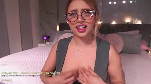 Snapshot of nina_mon chatting on 14, 6, 2026 Angie online show from 14, 6, 2026