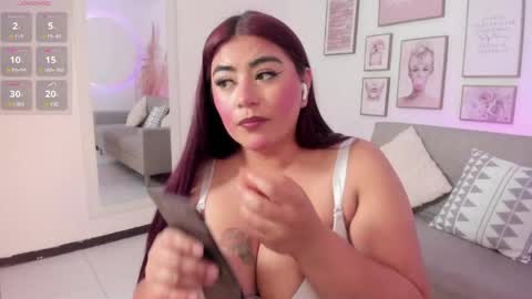 Snapshot of nina_voss chatting on 6, 5, 2026 nina_voss online show from 6, 5, 2026