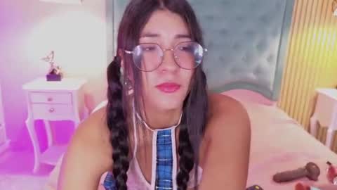 Snapshot of ninaavelvett chatting on 9, 6, 2026 Nina online show from 9, 6, 2026