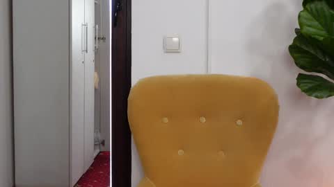 Snapshot of ninacrystal chatting on 13, 9, 2025 NinaCrystal online show from 13, 9, 2025