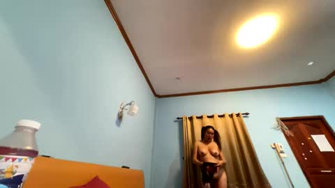 Snapshot of ninewladyboy chatting on 2, 3, 2026 ninew online show from 2, 3, 2026