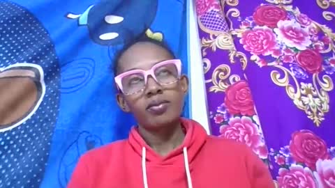ninie246746 online show from 9, 5, 2026
