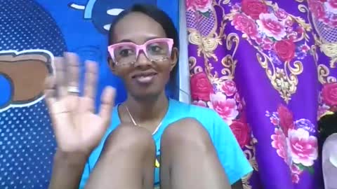 ninie246746 online show from 14, 5, 2026
