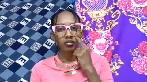 Snapshot of ninie246746 chatting on 7, 7, 2026 ninie246746 online show from 7, 7, 2026