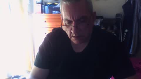 Snapshot of nionios67 chatting on 3, 10, 2025 Dennis online show from 3, 10, 2025