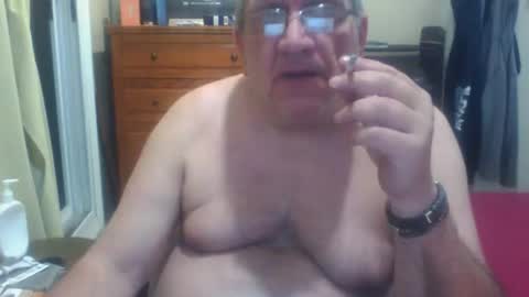 Snapshot of nionios67 chatting on 1, 11, 2025 Dennis online show from 1, 11, 2025