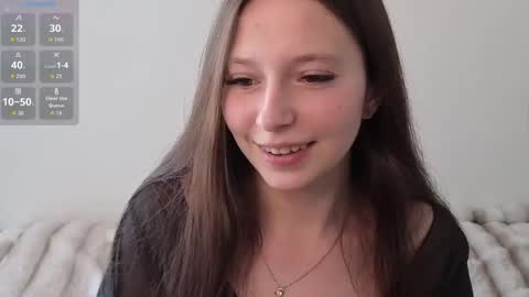 Snapshot of nivorelle chatting on 13, 5, 2026 Polly 3 online show from 13, 5, 2026