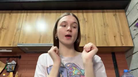 Snapshot of nloraaa chatting on 8, 11, 2025 Tears Lora online show from 8, 11, 2025