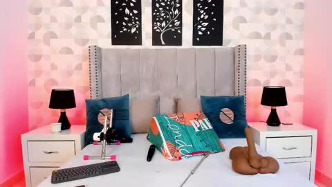 Snapshot of noa_morena chatting on 10, 2, 2026 NATHALIA MORENO online show from 10, 2, 2026