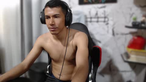 Snapshot of noah_89r chatting on 24, 1, 2025 Sebastian online show from 24, 1, 2025