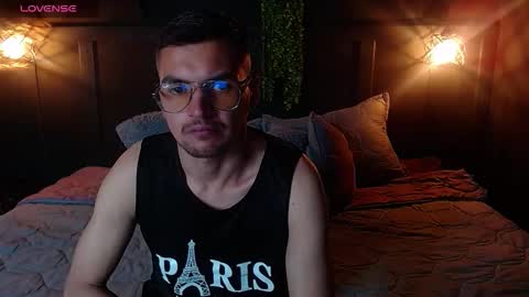 Snapshot of noah__20 chatting on 30, 10, 2025 Noah online show from 30, 10, 2025