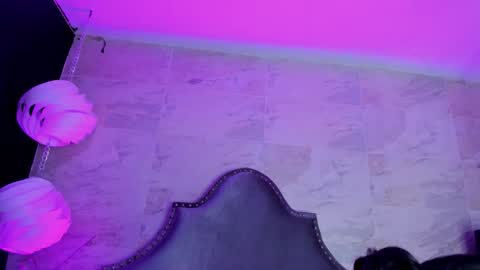 Zoe  online show from 18, 4, 2026