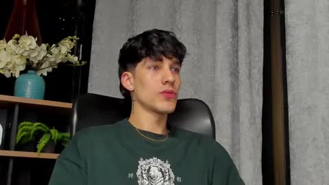 Noah Brigth online show from 16, 2, 2025