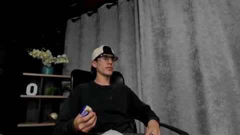 Noah Brigth online show from 27, 2, 2025