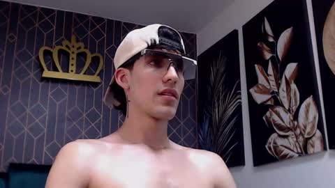 Noah Brigth online show from 6, 3, 2025