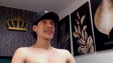 Noah Brigth online show from 8, 3, 2025