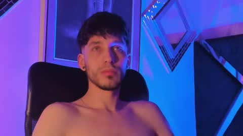 Noah Brigth online show from 4, 12, 2025