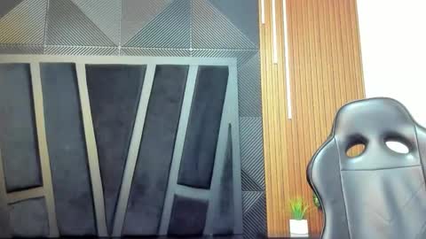 Snapshot of noah_clarkk chatting on 23, 12, 2025 Noah online show from 23, 12, 2025