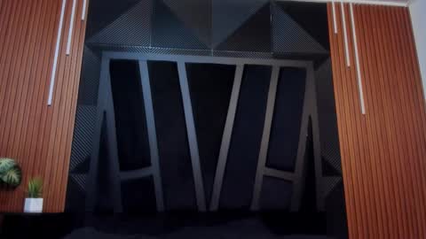 Snapshot of noah_clarkk chatting on 5, 1, 2026 Noah online show from 5, 1, 2026