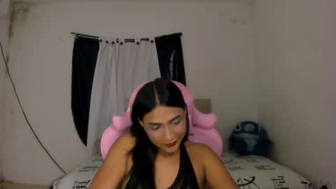 Snapshot of noah_cute18 chatting on 11, 9, 2025 Noah online show from 11, 9, 2025