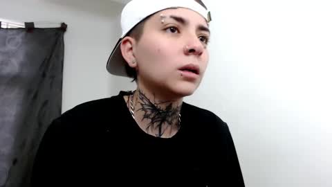 Snapshot of noah_martini chatting on 5, 3, 2025 noah hehim online show from 5, 3, 2025