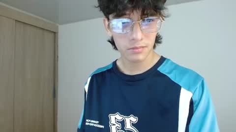 Snapshot of noah_millerx_ chatting on 16, 6, 2026 noah online show from 16, 6, 2026