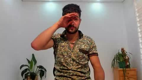 Snapshot of noahbrawn chatting on 27, 11, 2025 LIAM- noah online show from 27, 11, 2025