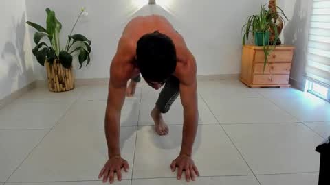 Snapshot of noahbrawn chatting on 20, 12, 2025 LIAM- noah online show from 20, 12, 2025