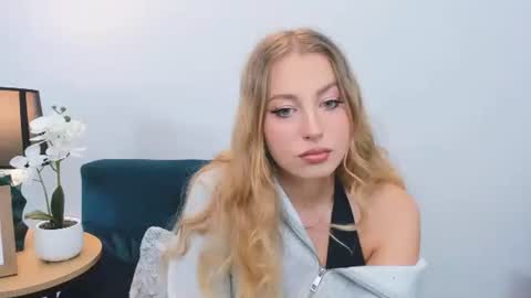 Snapshot of noahpretty chatting on 23, 9, 2025 noahpretty online show from 23, 9, 2025