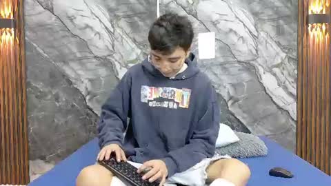 Snapshot of noahwalker__ chatting on 16, 7, 2026 online show from 16, 7, 2026