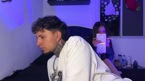 Snapshot of nocturnallovers_ss chatting on 22, 12, 2025 Jean Y Isa online show from 22, 12, 2025