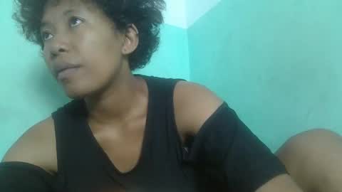Snapshot of noellah chatting on 5, 2, 2026 noellah online show from 5, 2, 2026