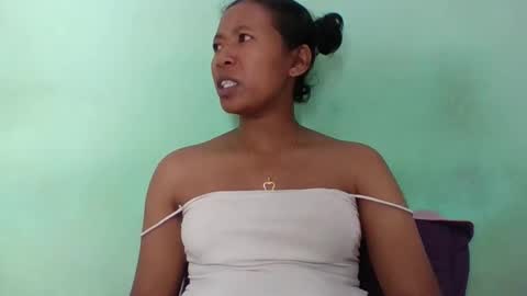 Snapshot of noellah chatting on 12, 4, 2026 noellah online show from 12, 4, 2026