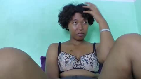 Snapshot of noellah chatting on 26, 4, 2026 noellah online show from 26, 4, 2026
