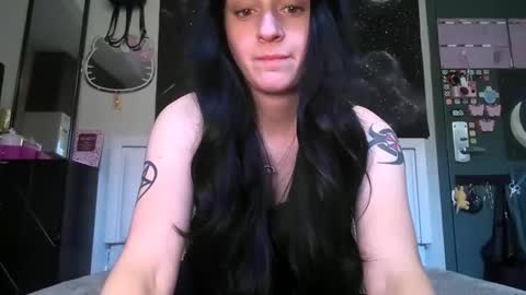 Snapshot of noelle1229 chatting on 9, 4, 2026 Noelle online show from 9, 4, 2026
