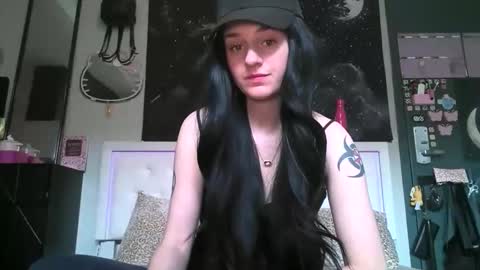 Snapshot of noelle1229 chatting on 15, 4, 2026 Noelle online show from 15, 4, 2026