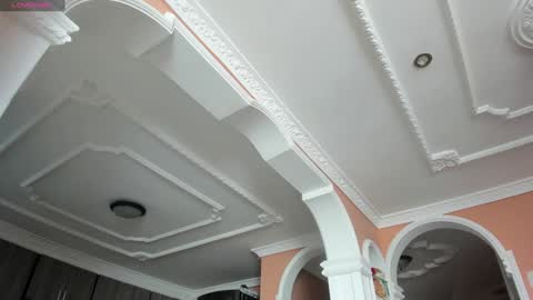  In instagram dayhannanoemi online show from 11, 1, 2025