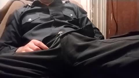 Snapshot of nofacecop chatting on 20, 10, 2025 Dirtyofficer online show from 20, 10, 2025