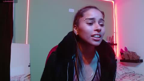 Noha Thomson online show from 17, 2, 2025