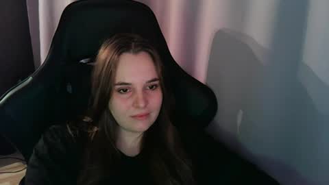 noir_ember_ online show from 23, 9, 2025